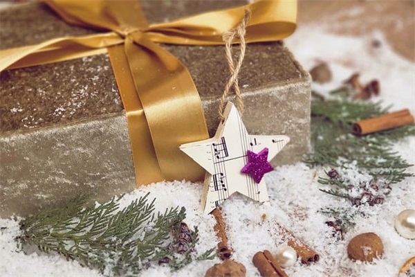 抒发爱国情感的诗句61句