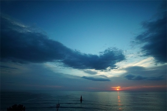 大学给毕业生的寄语 【大学毕业生的寄语简短】