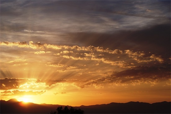 开头结尾优美句子摘抄简短39句