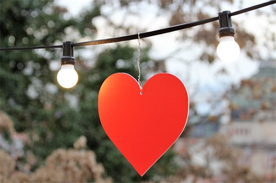 和公子有关的古风句子(夸一个公子笑的好看的古风句子)